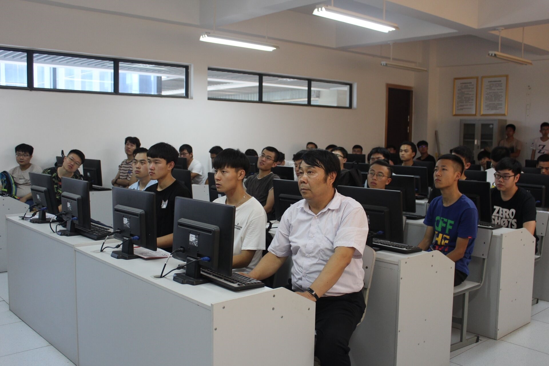 Cache_-7efceb6640f32c5a..jpg Cache_-7efceb6640f32c5a..jpg