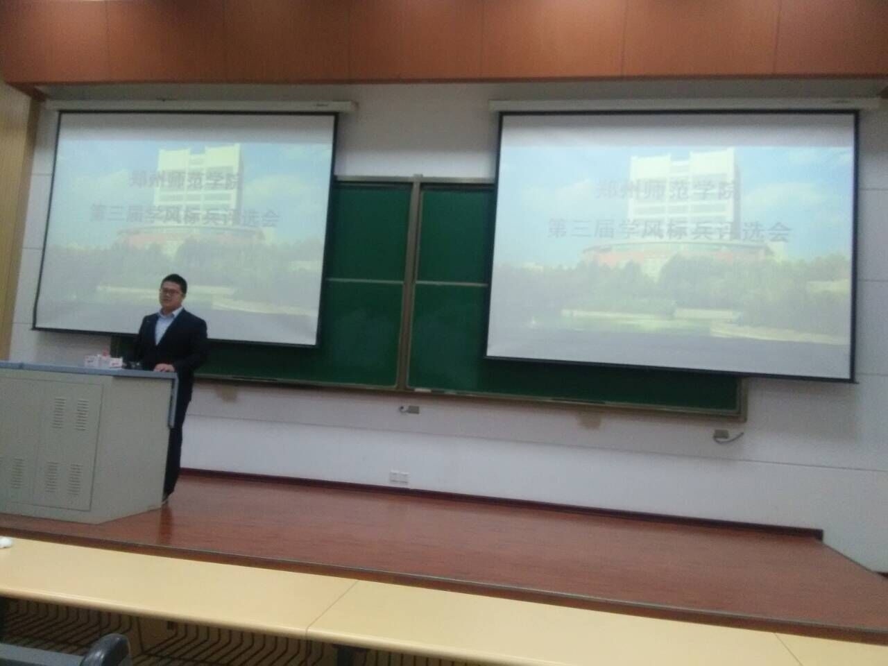 3$CHVLSE{@2ONTQ937H~$Z3.jpg 3$CHVLSE{@2ONTQ937H~$Z3.jpg