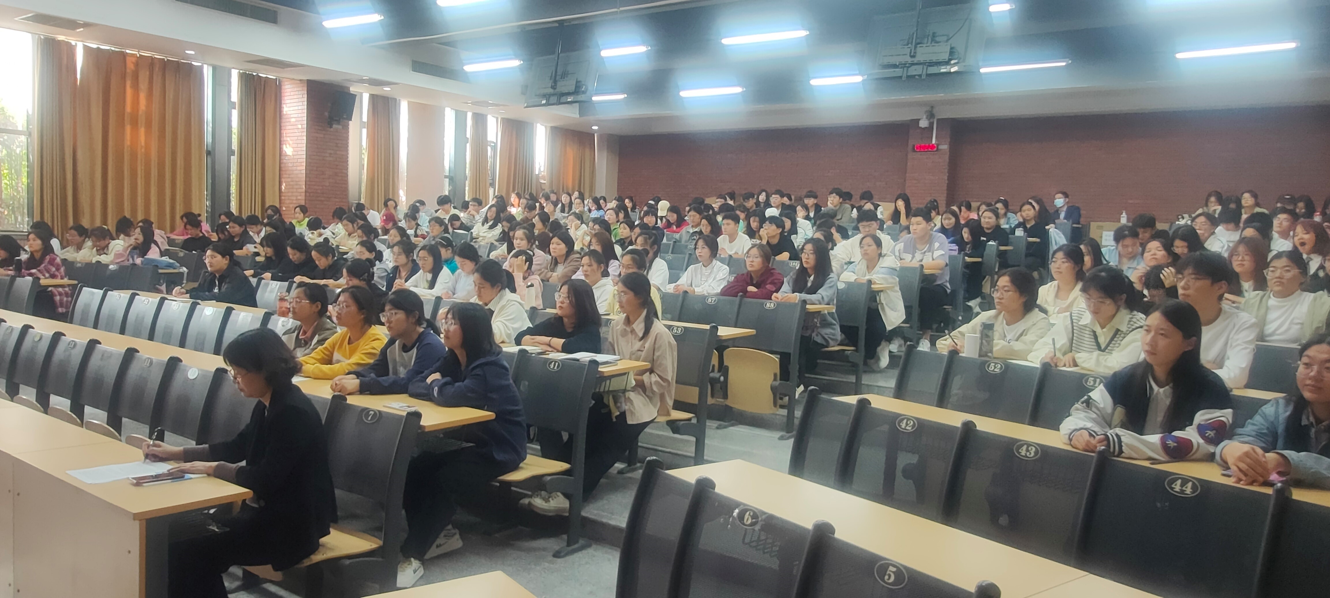 设备基础.jpg 设备基础.jpg