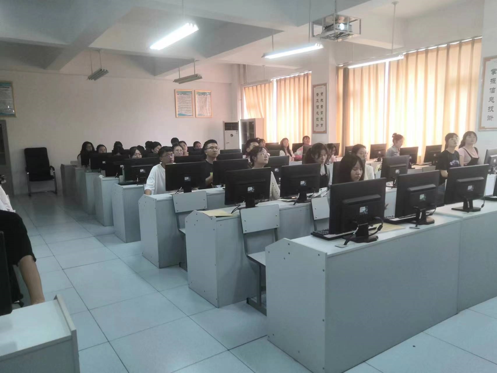 微信图片_20230907172953.jpg 微信图片_20230907172953.jpg