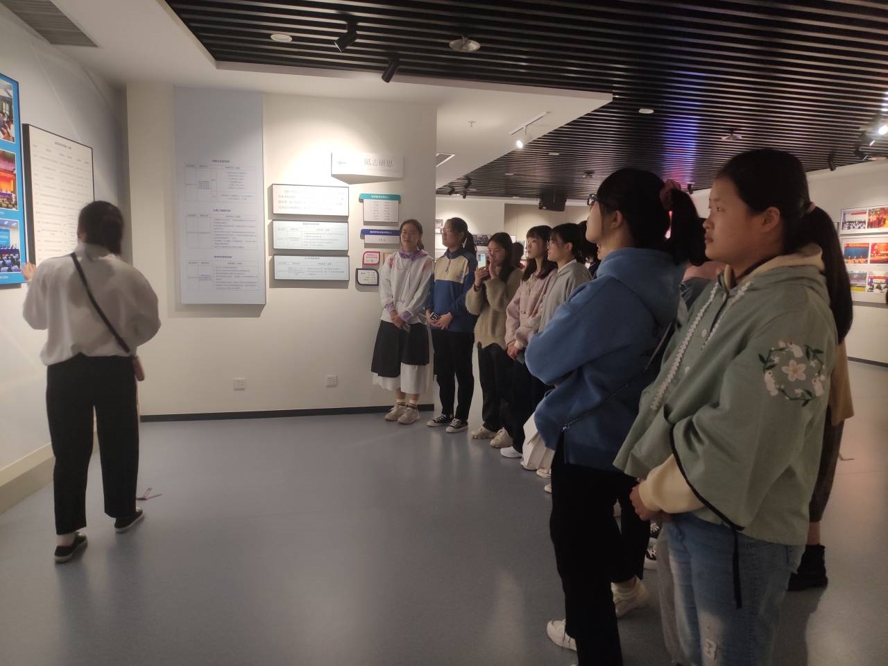 4DTRB`P6%_N[V@@U(Y0[587.jpg 4DTRB`P6%_N[V@@U(Y0[587.jpg