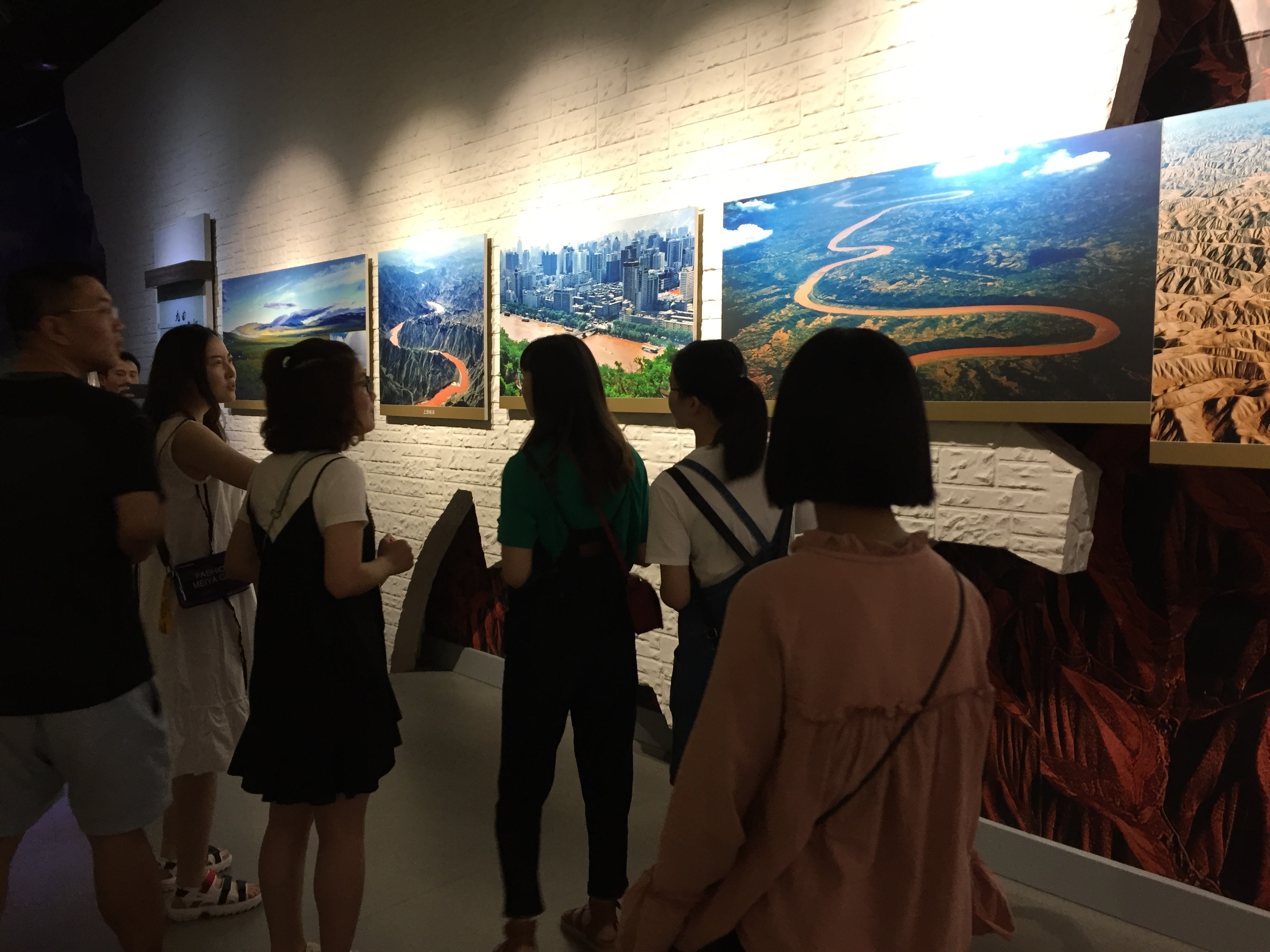 党日活动3.jpg 党日活动3.jpg