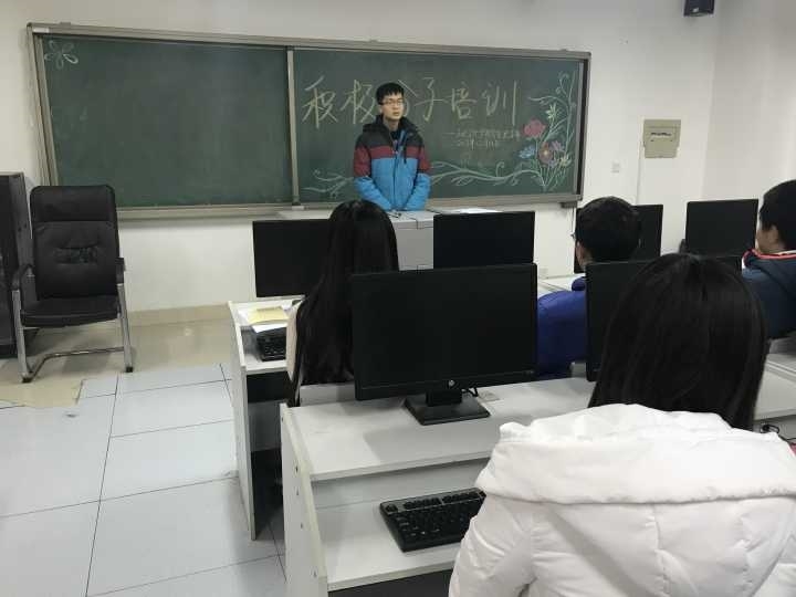 Cache_-4e284b94d4ead6e..jpg Cache_-4e284b94d4ead6e..jpg