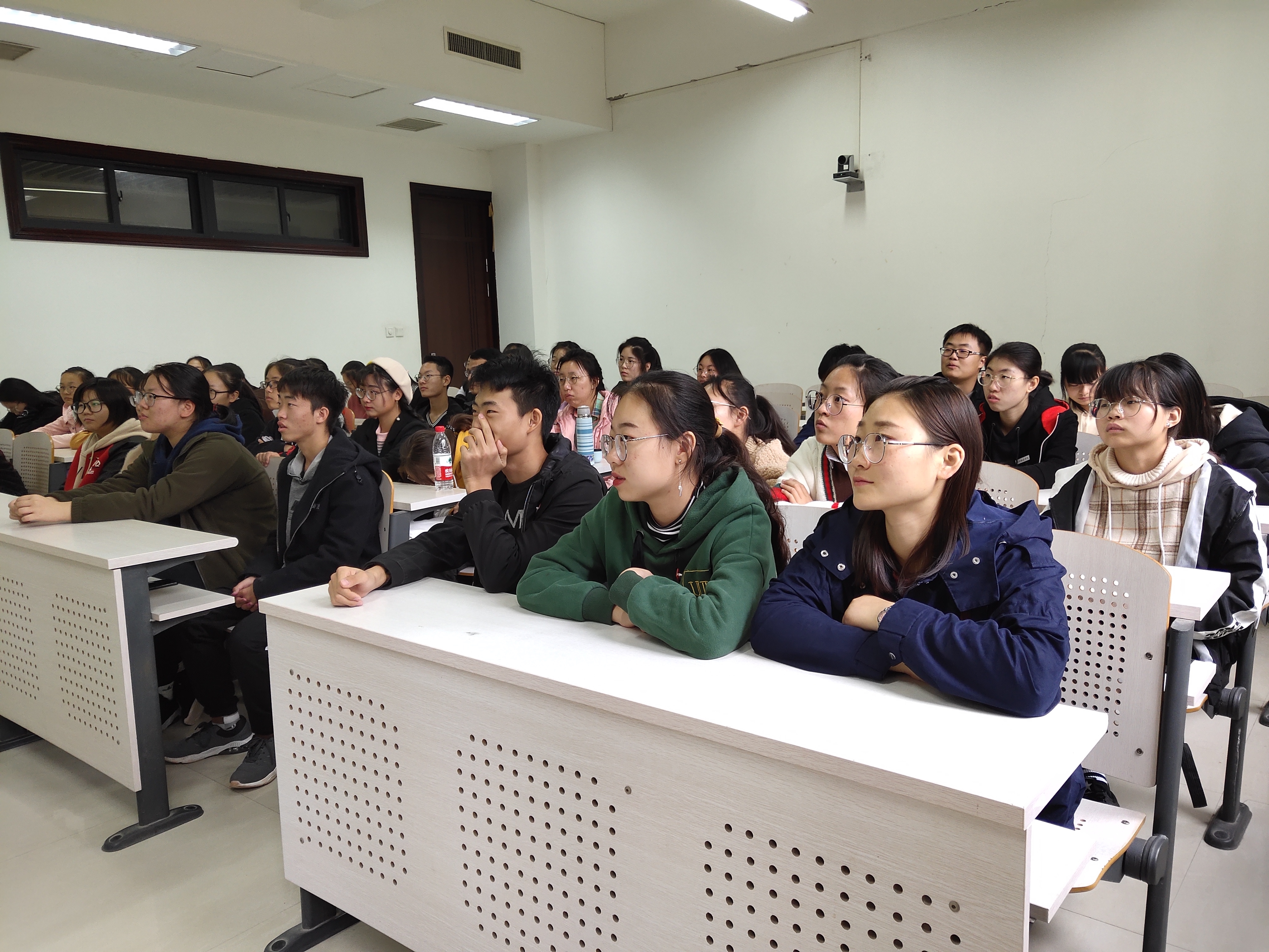 GW_T3YDVZ8%NENRR}V@76_E.jpg GW_T3YDVZ8%NENRR}V@76_E.jpg