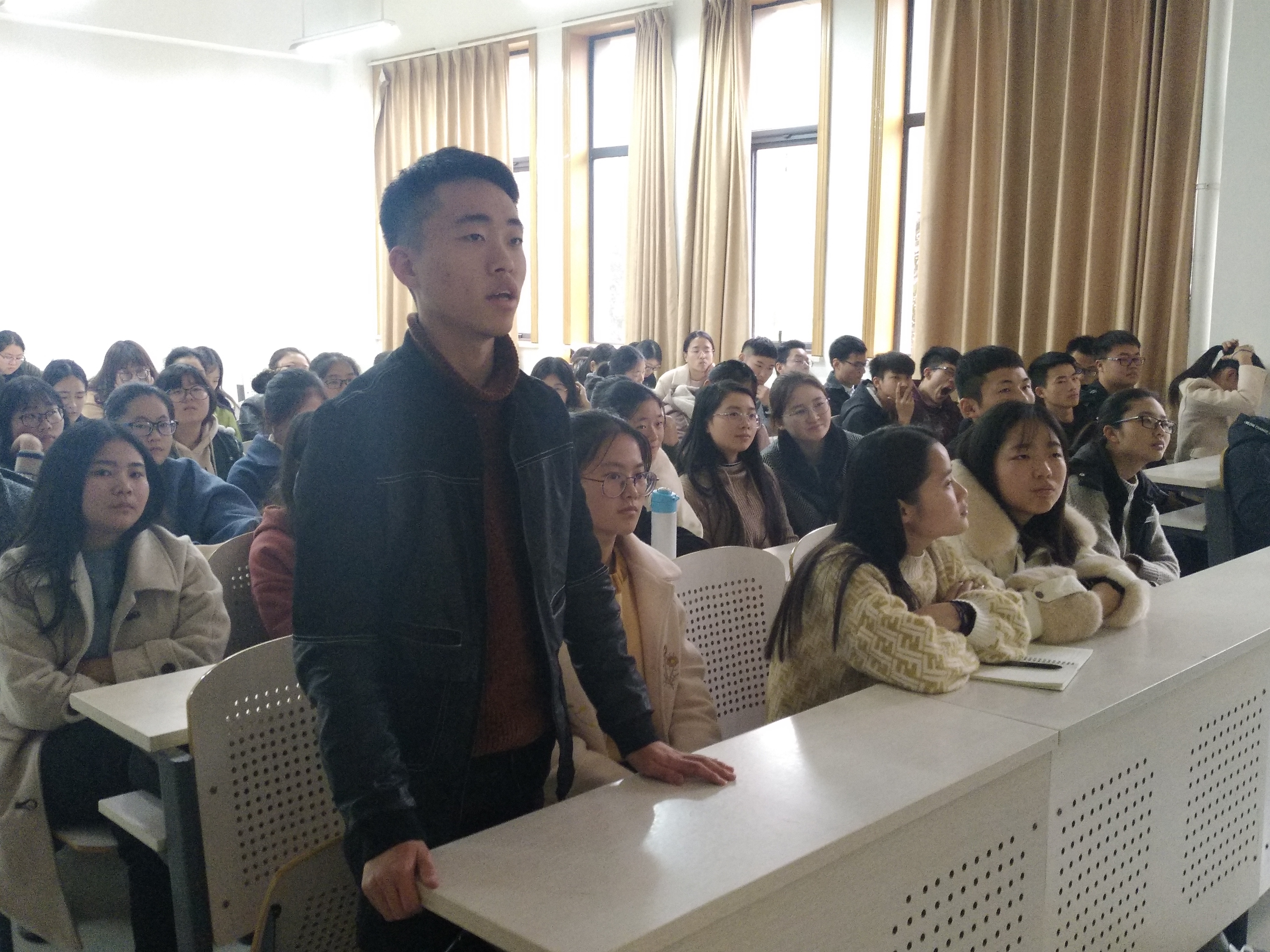 970524CF10126F3BE540264FFA8101AC.jpg 970524CF10126F3BE540264FFA8101AC.jpg