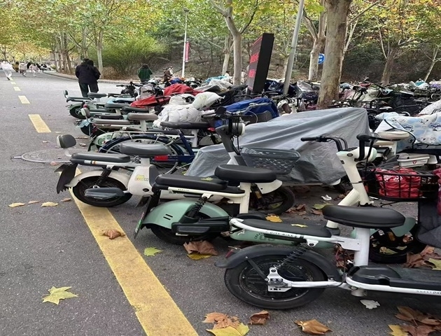 安全教育月活动 (2).jpg 安全教育月活动 (2).jpg