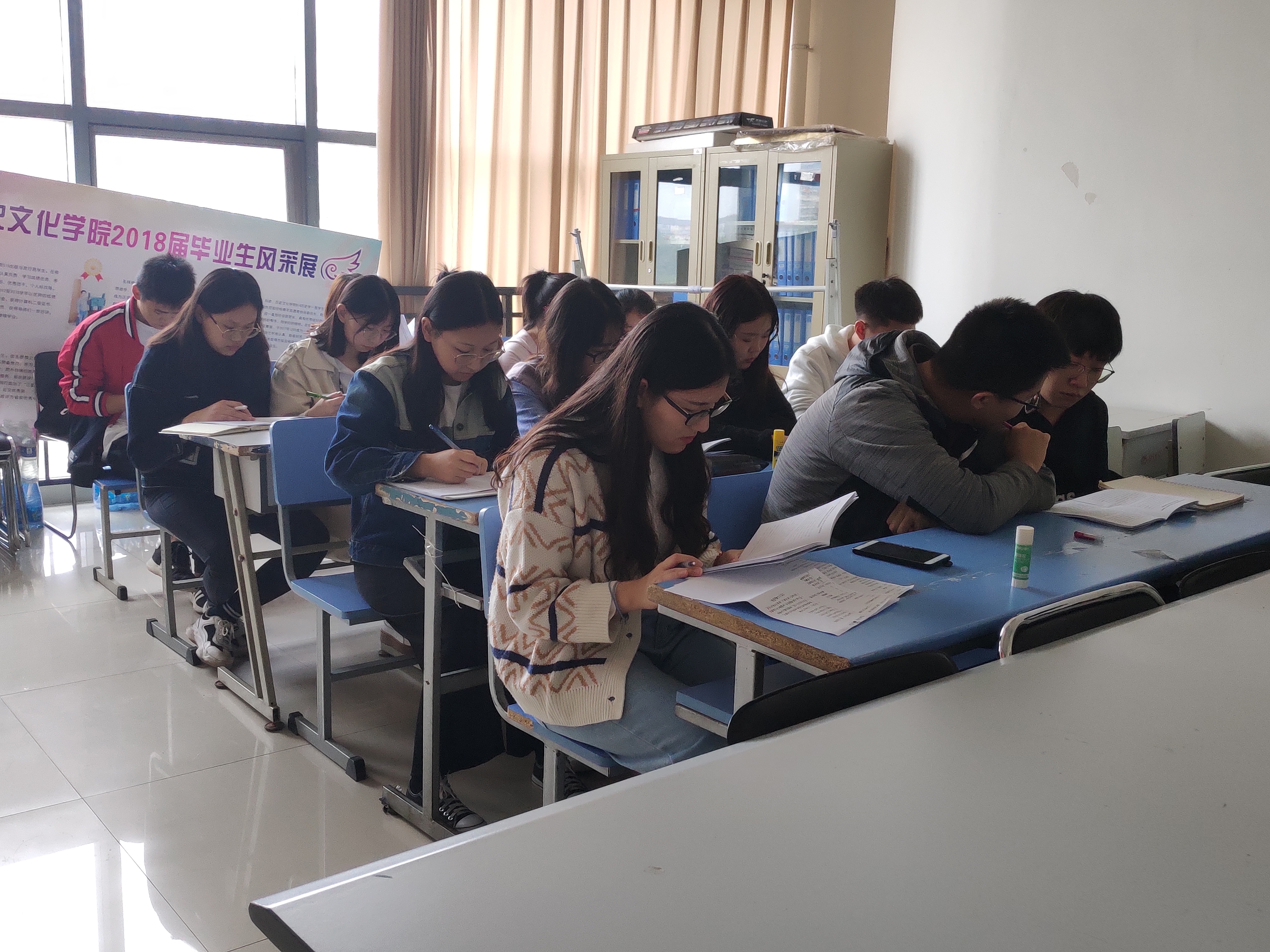 83EE04F5E687E0C7C3E4644350AEC22D.jpg 83EE04F5E687E0C7C3E4644350AEC22D.jpg