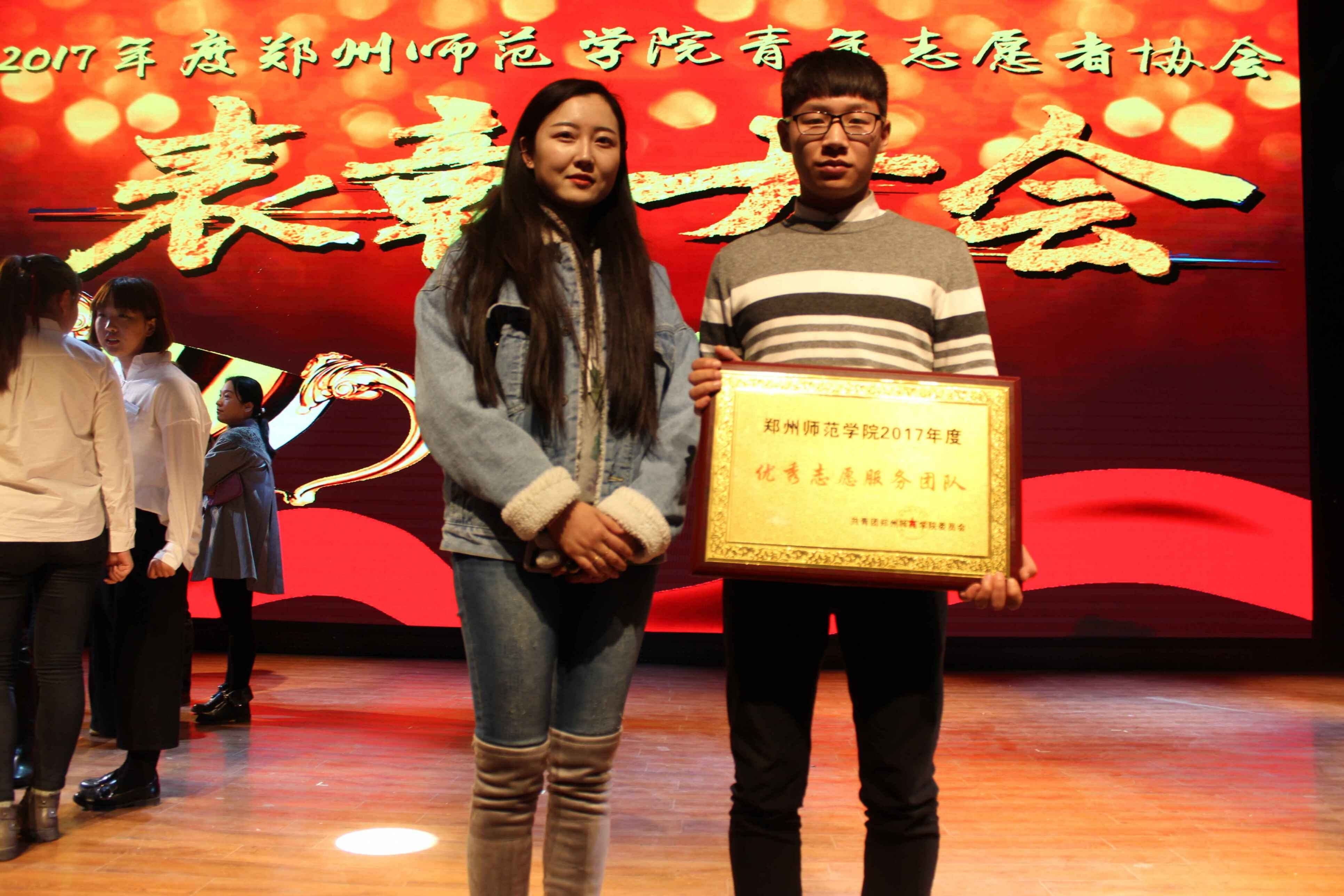 8C65CE290ACC6F7368EC0D521CB746B0.jpg 8C65CE290ACC6F7368EC0D521CB746B0.jpg