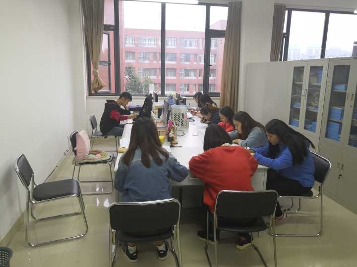 099479FDF5B648A1462CA5CE7B0AE459.jpg 099479FDF5B648A1462CA5CE7B0AE459.jpg